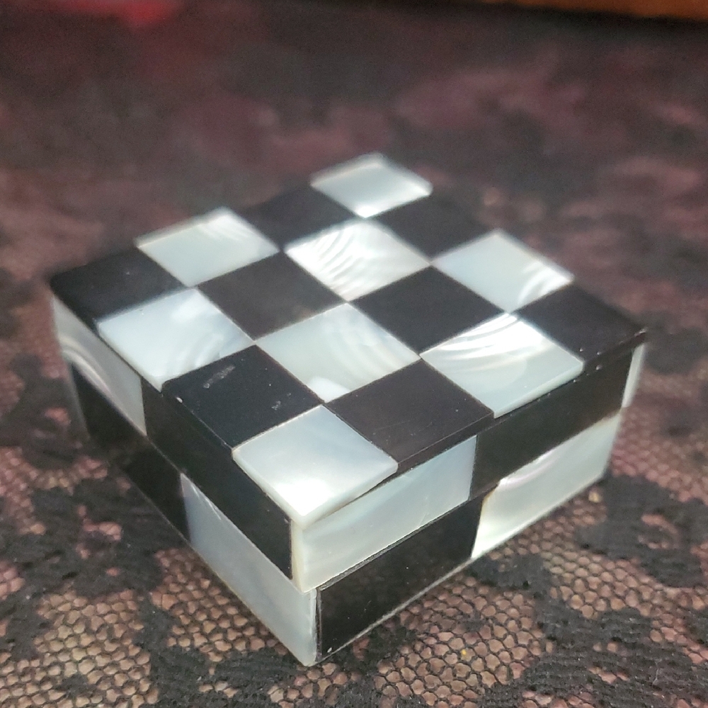 Checkered Black and White Trinket/pill Box GS567